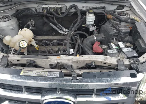 2011 Ford Escape Xlt from USA, damaged, VIN 1FMCU0D71BKB54230